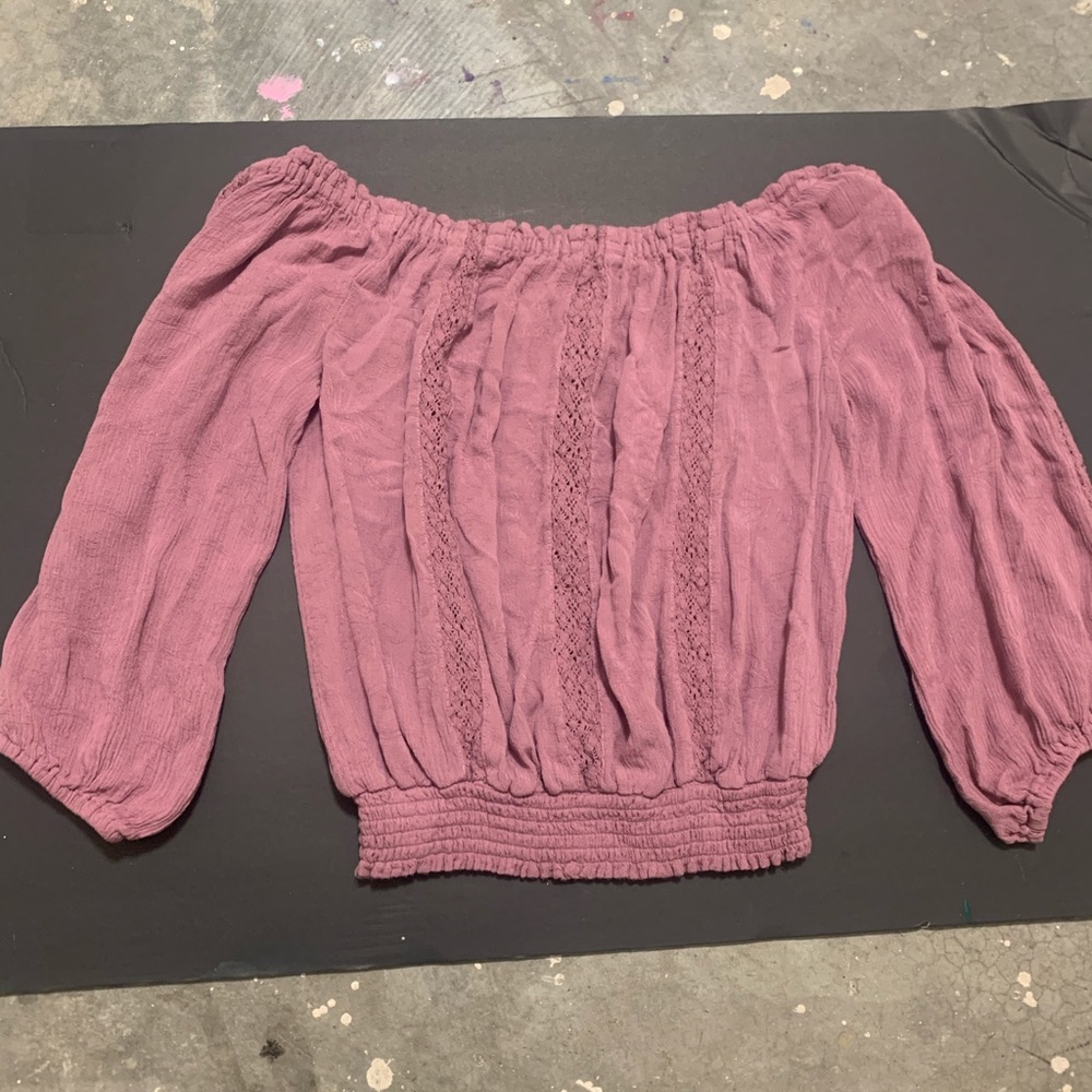 Very comfortable and fits really well:)